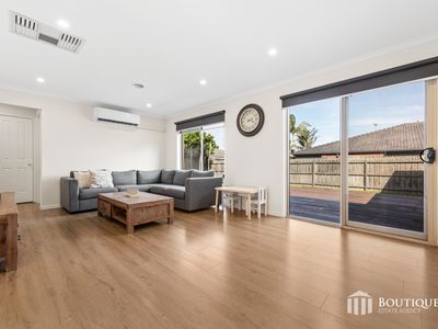 63 Langbourne Drive, Narre Warren South