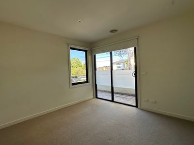 21E Browns Road, Clayton
