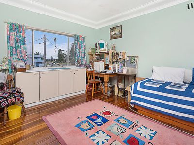 5 Gardeners Crescent, Shellharbour