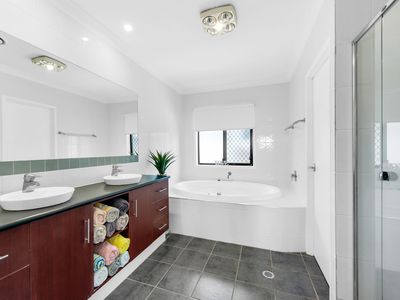 3 Helidon Grove, Ormeau