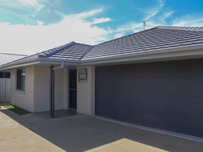2 / 4 Cedar Street, Evans Head