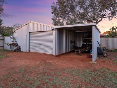 31 O'Connor Way, West Lamington