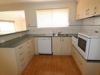 22 Bostock Avenue, Manifold Heights