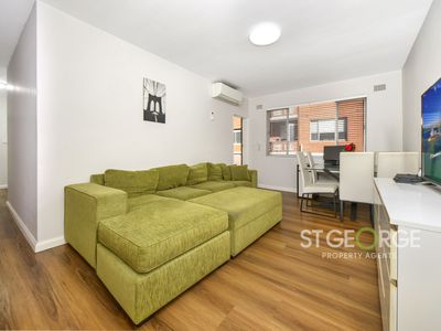 11 / 5 Phillip Street, Roselands