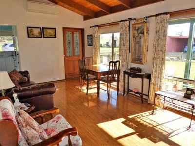 225 Hall Lane, Seymour