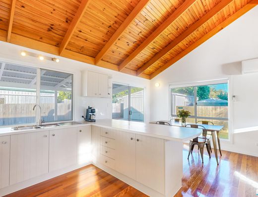 Lifestyle, Location & Endless Appeal! image 8