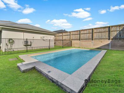 24 Amalfi Circuit, Jimboomba