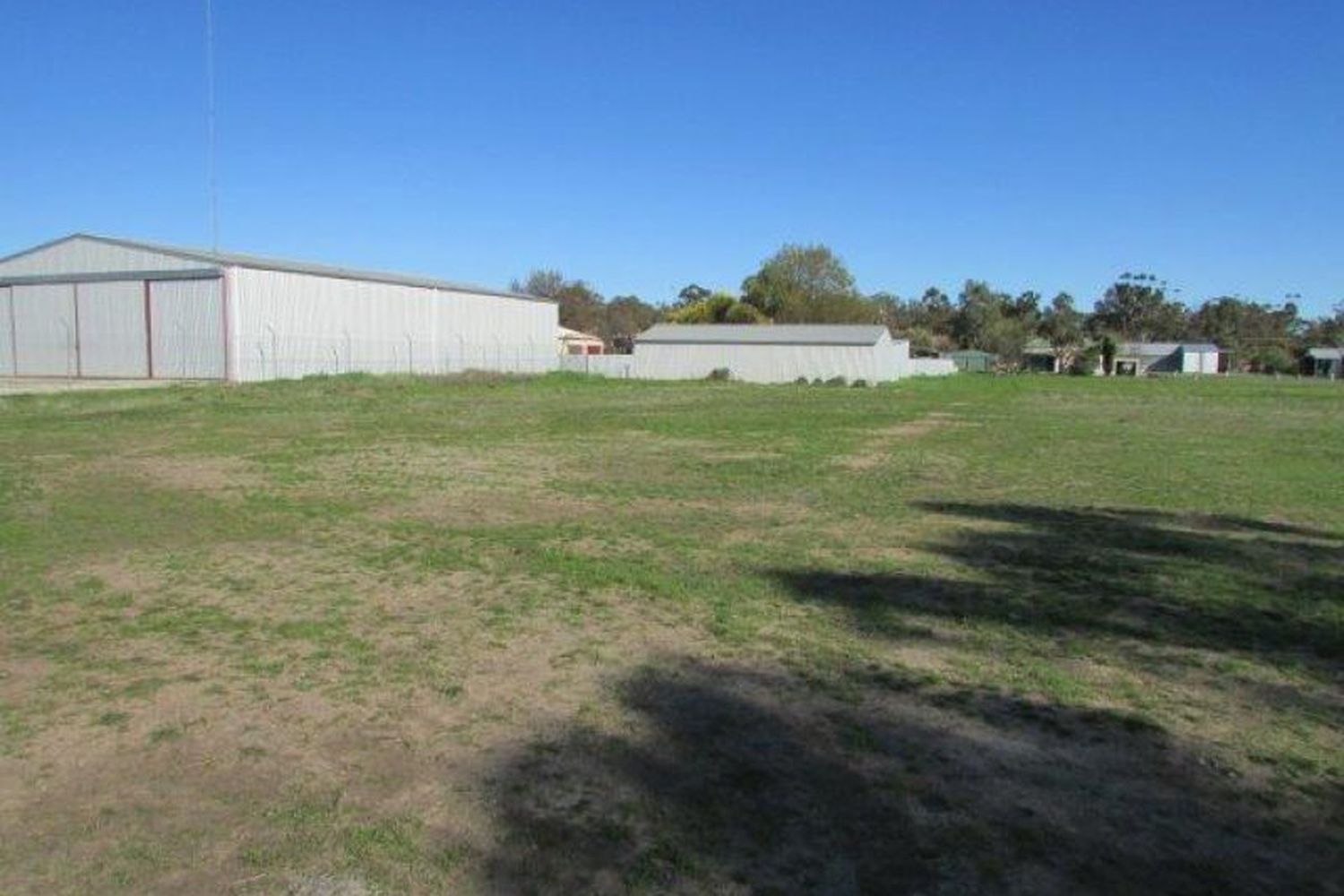 29-32 & 33-36 Ross & Railway Streets, Warracknabeal