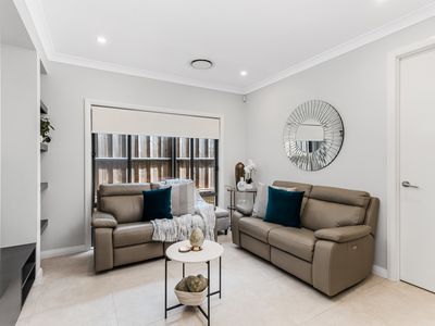 9 Poplar Avenue, Elizabeth Hills
