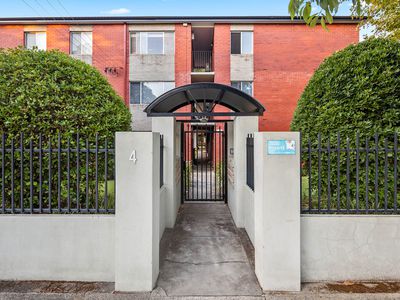 16 / 4 Kingston Avenue, West Perth