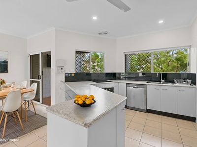 6 / 8-14 ROSE STREET, Westcourt