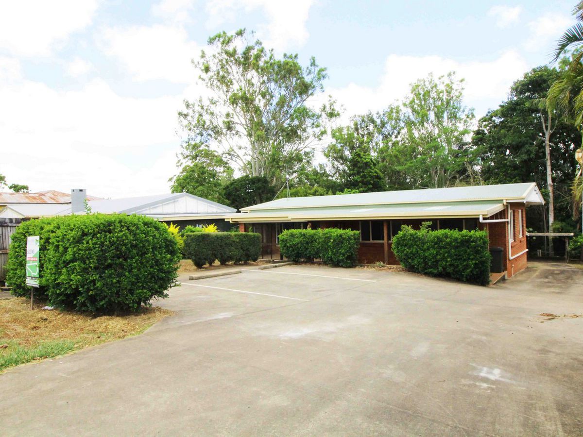 20 COOK STREET, Atherton
