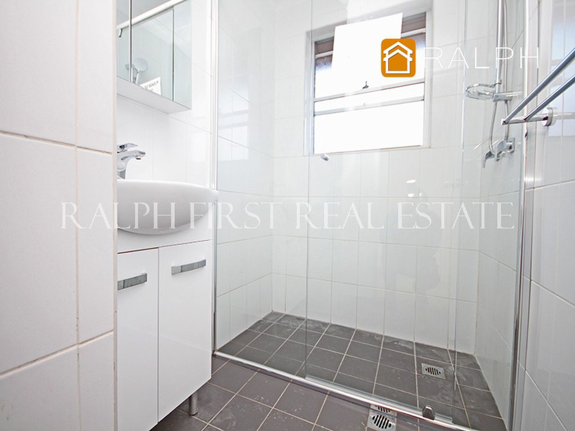 3 / 5 Fairmount Street, Lakemba