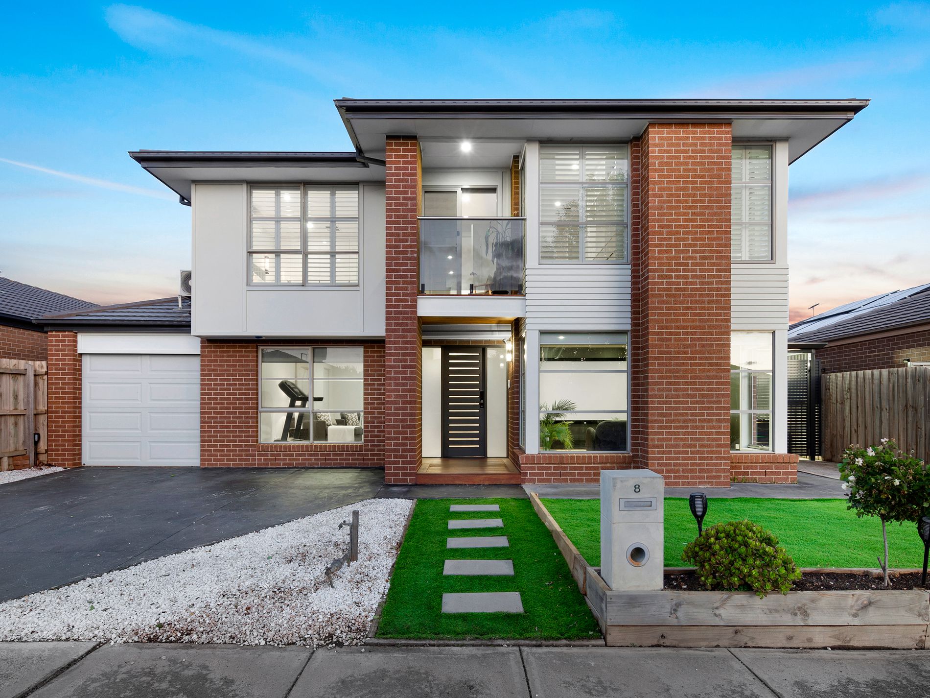 8 Pinnacle Way, Fraser Rise