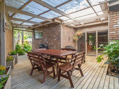 8 Banbury Court, Somerville