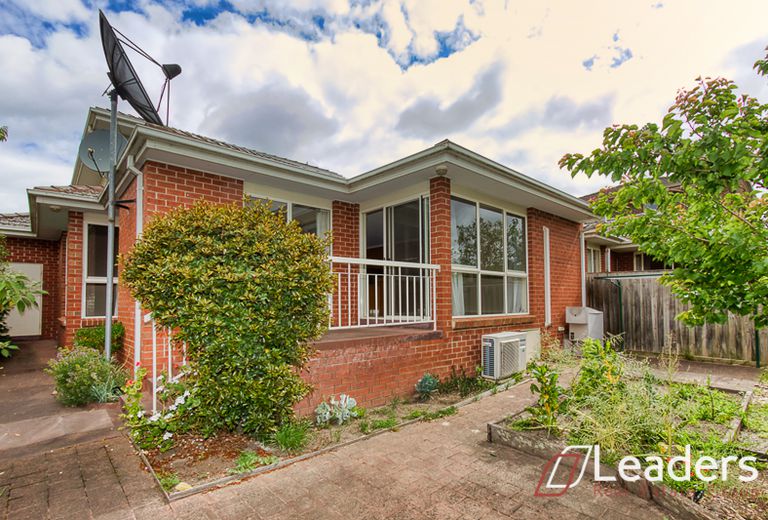 2 / 15 CHARLOTTE STREET, Glen Waverley