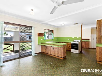 21 Cooloola Crescent, Urangan