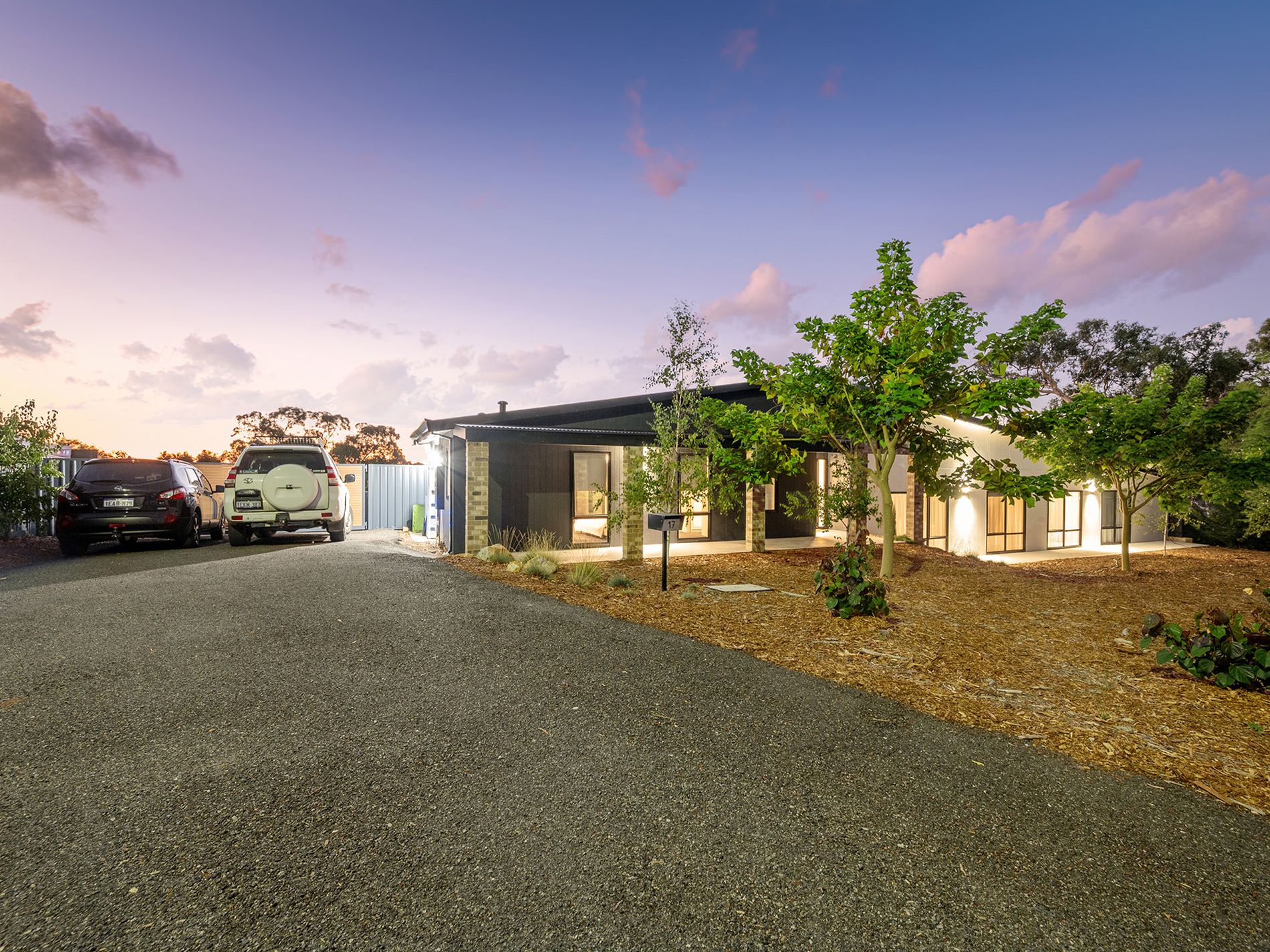 17 Bromfield Drive, Kelmscott