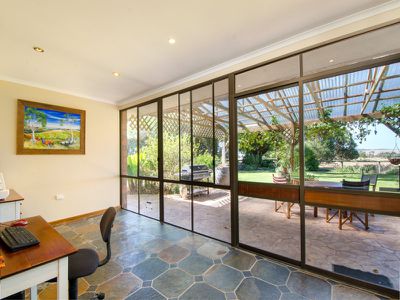 400 Yells Road , Moorak