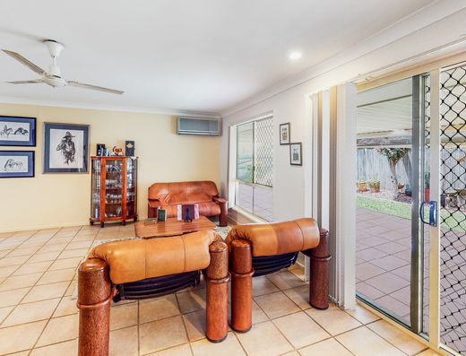 Tidy home with room for Caravan image 6 Tidy home with room for Caravan image 6