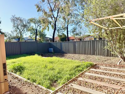 20 Bow Crescent, Manor Lakes