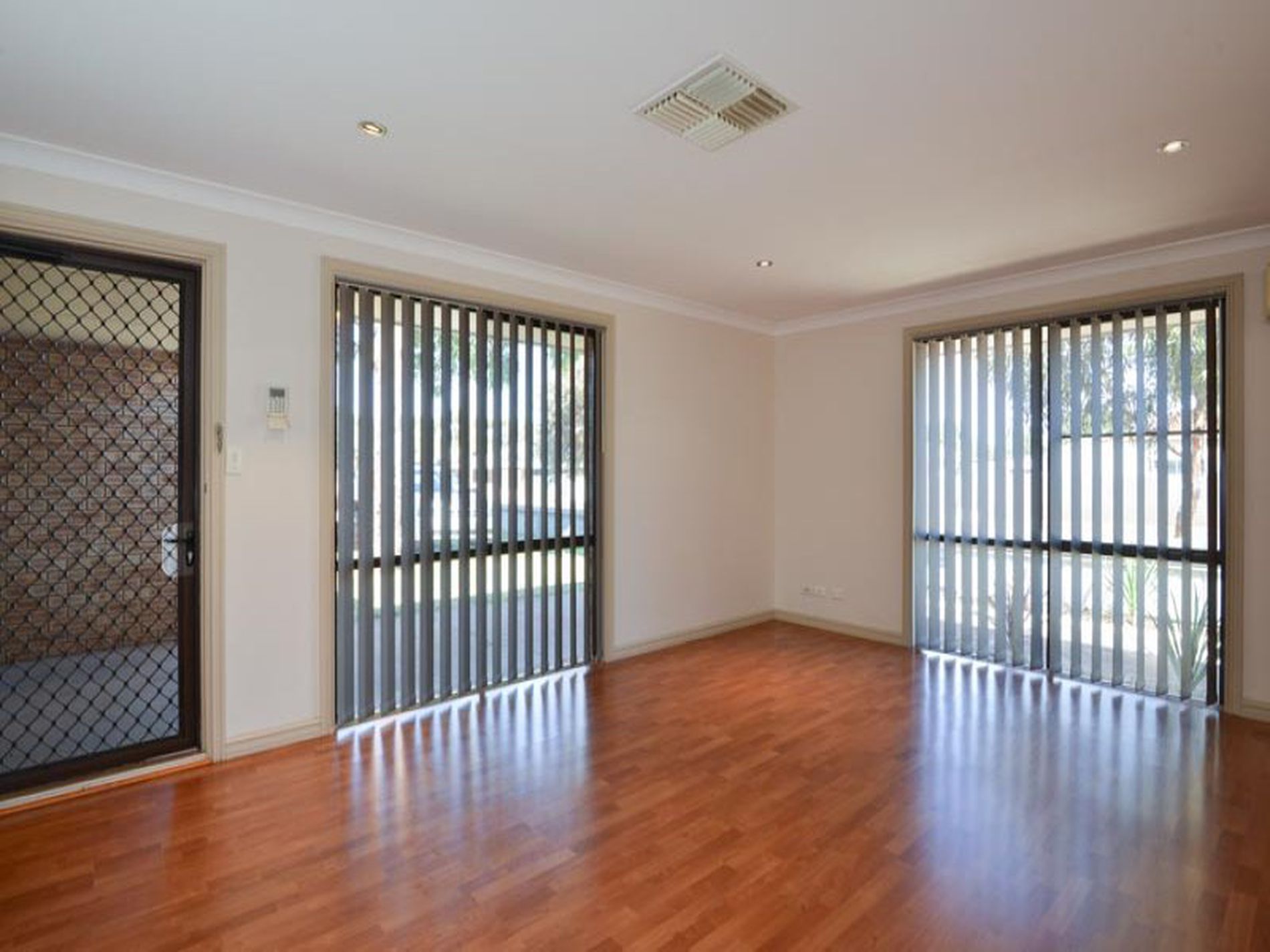 1 / 13 Parsons Street, Piccadilly