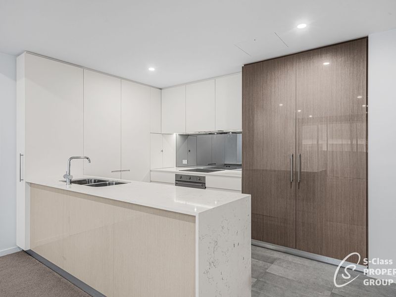 213 / 8 Moreau Parade, East Perth