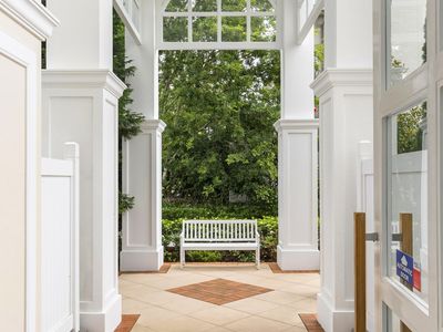 812/17 Woodlands Avenue, Breakfast Point