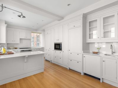 18 Gramercy Park South, New York, NY, International