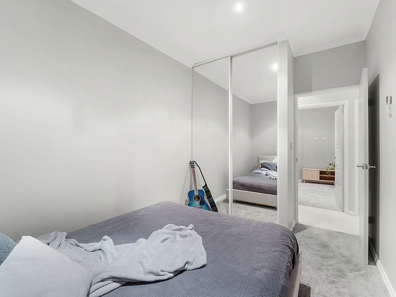 35A Hartfield Way, Westminster