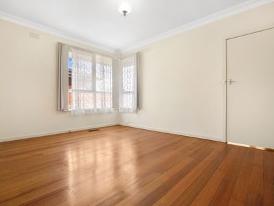 60 Ivanhoe Street, Glen Waverley