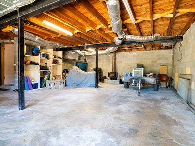 705 CENTAUR ROAD, Hamilton Valley
