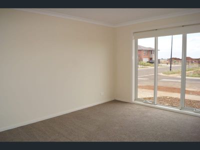 4 Bindley Crescent , Weir Views