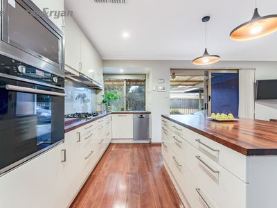 4 Gwalia Place, Bibra Lake