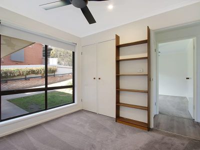 291 East St, East Albury