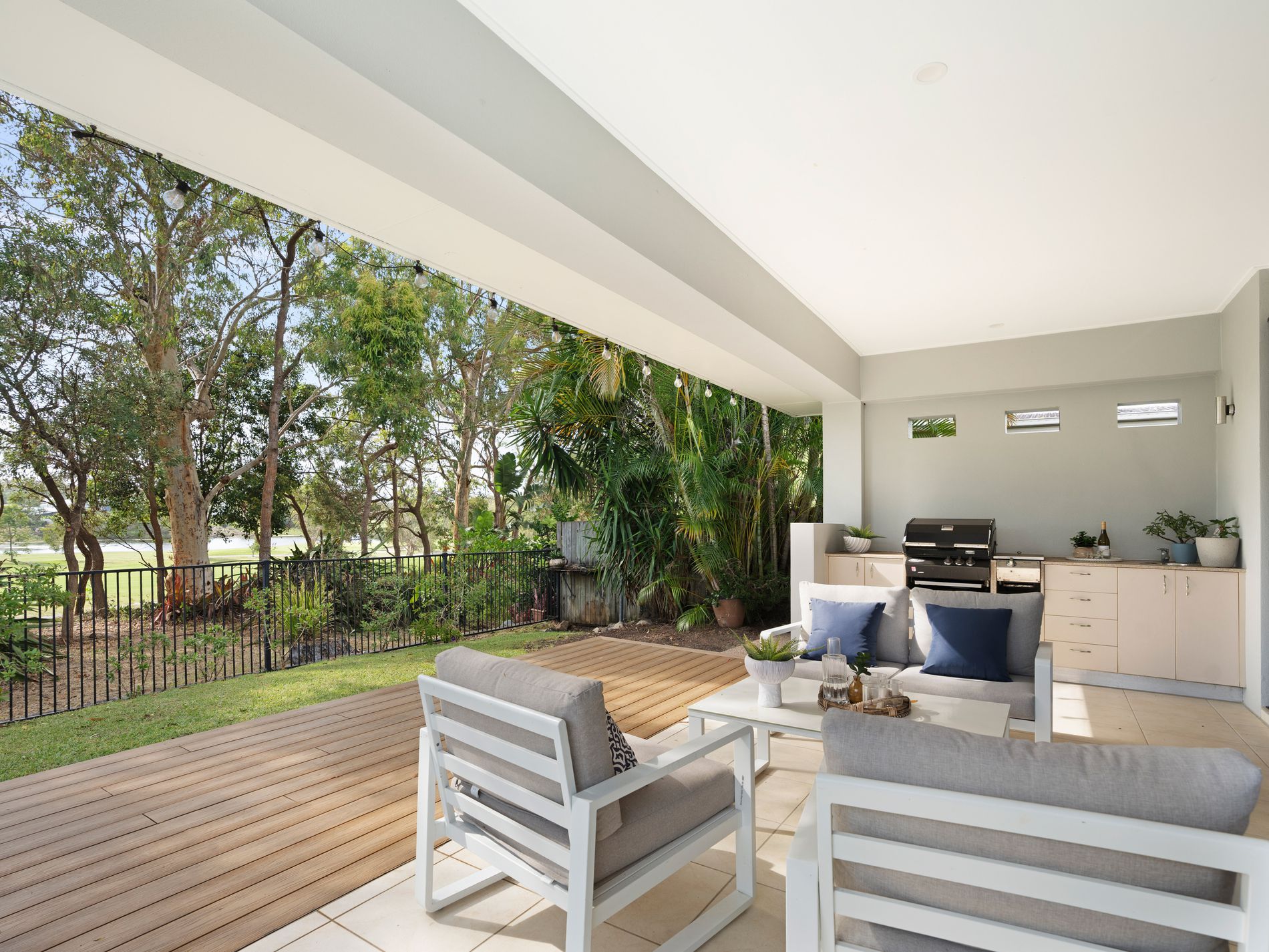 28 Selkirk Way, Peregian Springs