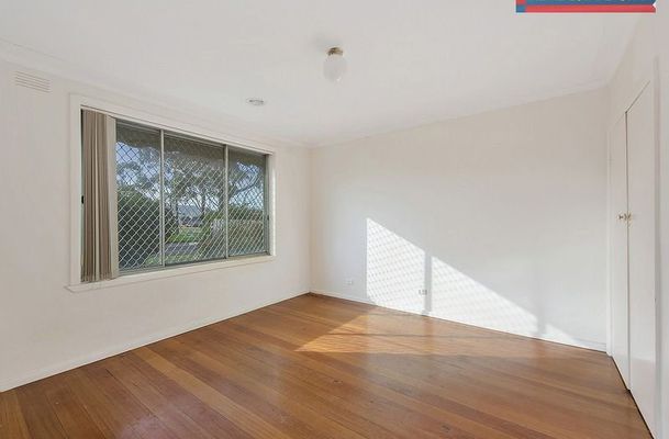 49 Craigieburn Road, Craigieburn