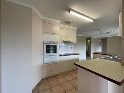31 Merlin Drive, Urangan