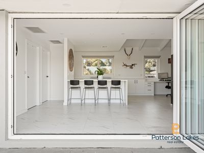 18 Toorak Avenue, Baxter