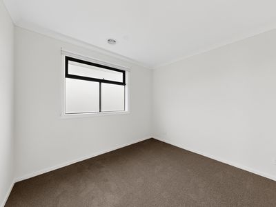 37 Royal Mile Avenue, Berwick