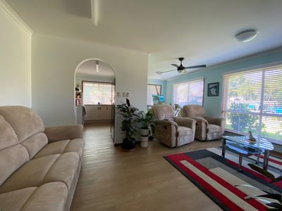2 Debra Court, Urangan