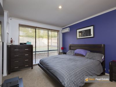 12 Meribel Way, Lynbrook