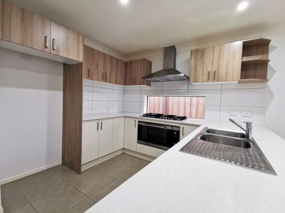 7 Smile Crescent, Wyndham Vale