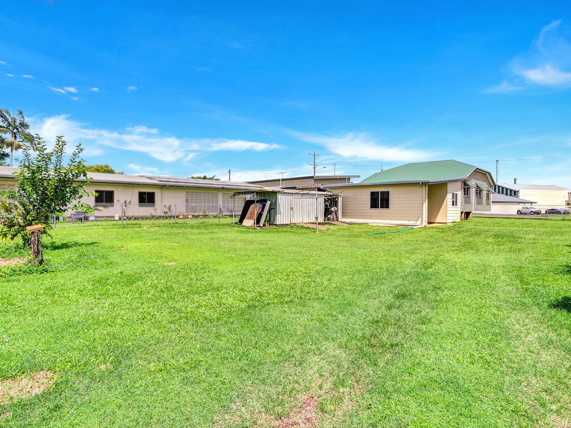 27 Meyer Ave, Wangan