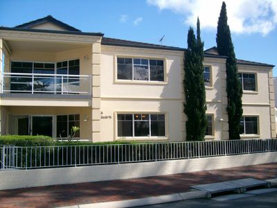 2 / 11 The Esplanade, Mount Pleasant