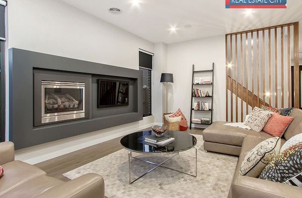 13 Naxos Road, Greenvale