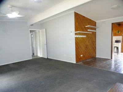 36 Livingstone Street, Avenel