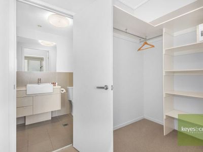 27 / 2-4 Kingsway Place, Townsville City