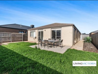 17 Kurrali Crescent, Werribee