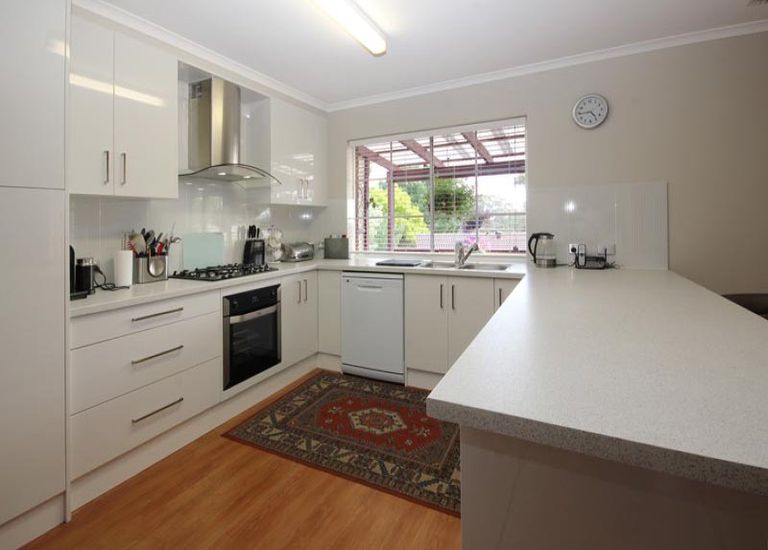 170 Black Road, Flagstaff Hill